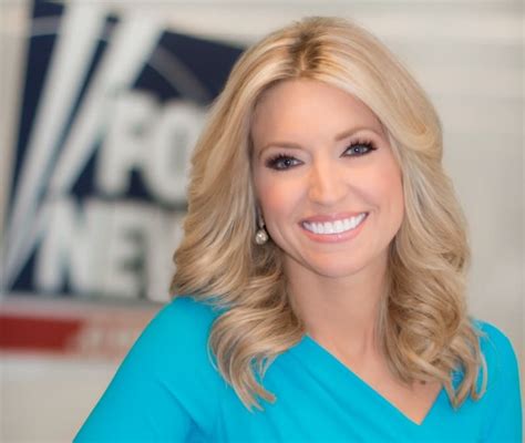 Ainsley Earhardt Bio, Age, Weight, Husband, Fox。